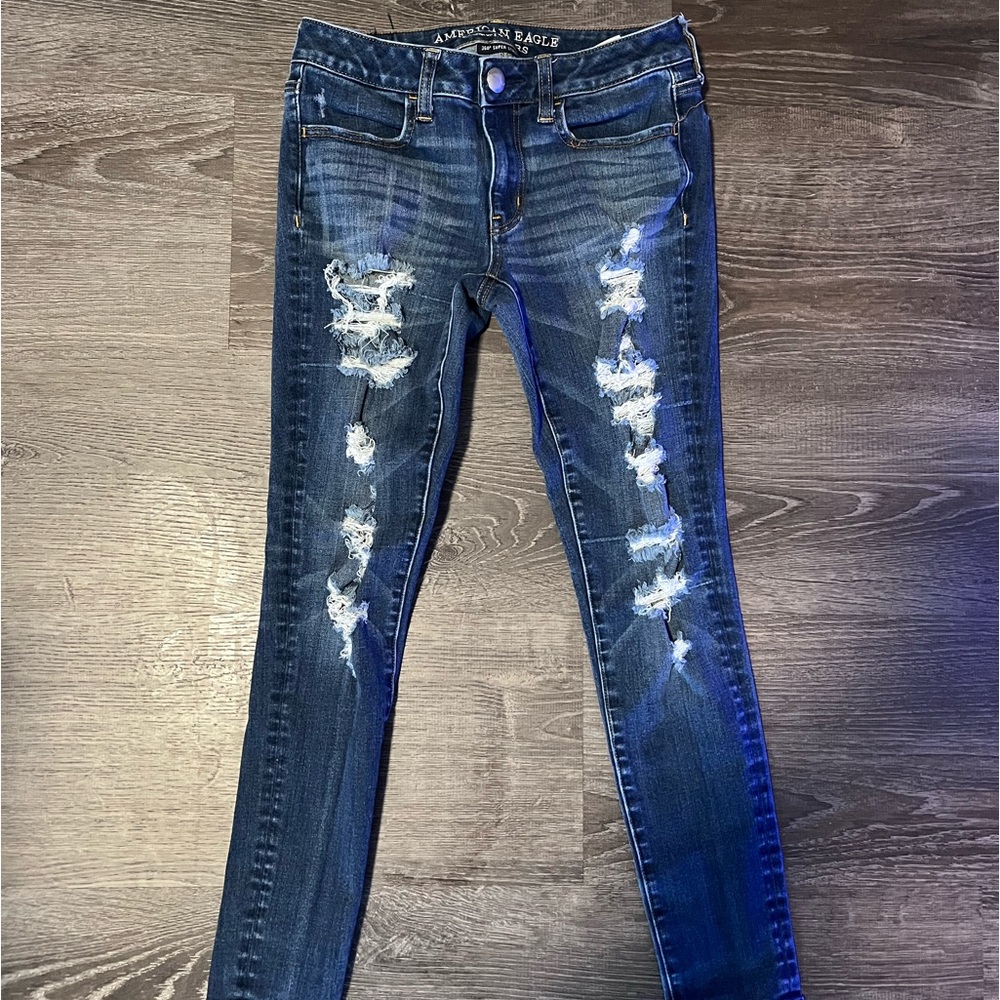 American eagle distressed jeggings💙